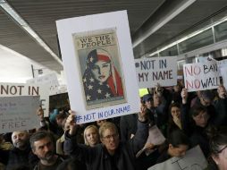 Este sábado el primer grupo de inmigrantes fueron detenidos tras las acciones firmadas por Trump. AFP / S. Lam