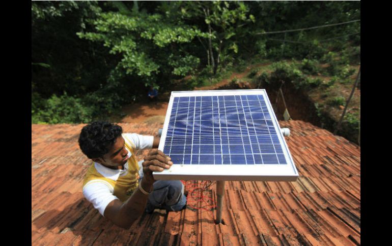 Los sistemas de generación eléctrica solar ahora resultan 25 por ciento más baratos respecto al año pasado. AP / ARCHIVO