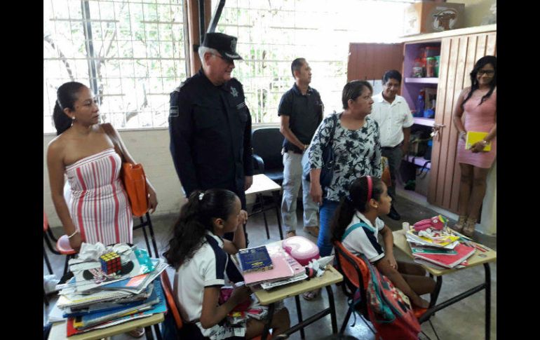 Tras la nueva aplicación de Mochila segura en la entidad sólo se han encontrado objetos como tijeras y compases de punta afilada. NTX / ESPECIAL