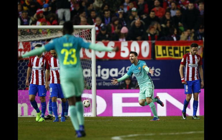 Al minuto 33 Lionel Messi puso el 2-0 para los culés. AP / D. Ochoa