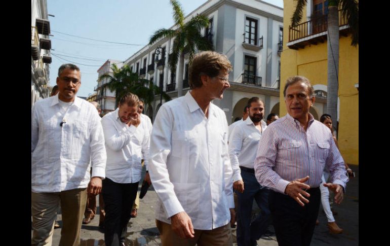 El mandatario destacó que trabajan de manera coordinada para localizar a los compañeros, esperando encontralos con bien. SUN / P. Morales