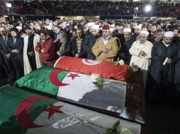 Miles de canadienses y su primer ministro Justin Trudeau acompañaron el  funeral de tres de las  víctimas del ataque. AP / ARCHIVO