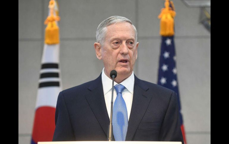 James Mattis visitó Seúl para subrayar el compromiso prioritario de Estados Unidos en alianza bilateral. EFE / K. Min