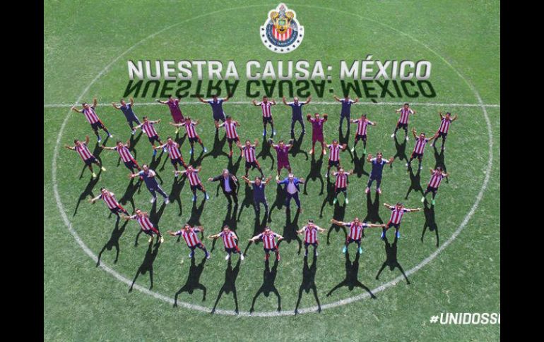 El Guadalajara se caracteriza por sus fotografías oficiales inusuales. TWITTER / @Chivas