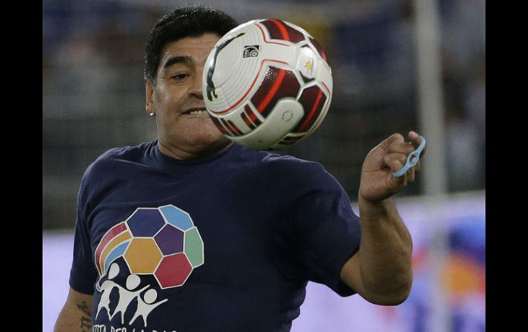 Maradona dice querer limpiar 'la basura' de la Asociación del Futbol Argentino AP / ARCHIVO