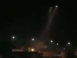 En redes circula u nvideo de un helicóptero que sobrevuela la zona del enfrentamiento. YOUTUBE / ejeCentraltv