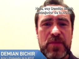 En el video, Demián Bichir da asesoramiento sobre 'qué hacer si los agentes de inmigración están a su puerta'. YOUTUBE / acluvideos