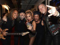 Metallica tuvo un dueto junto a Lady Gaga en los Grammy donde el micrófono de James Hetfield estaba muerto. INSTAGRAM / metallica