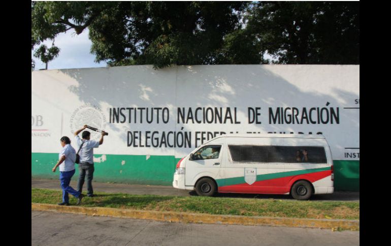 Los isleños han buscado la alternativa de quedarse en suelo mexicano, después de que Migración suspendió los salvoconductos. SUN / M. J. Peters