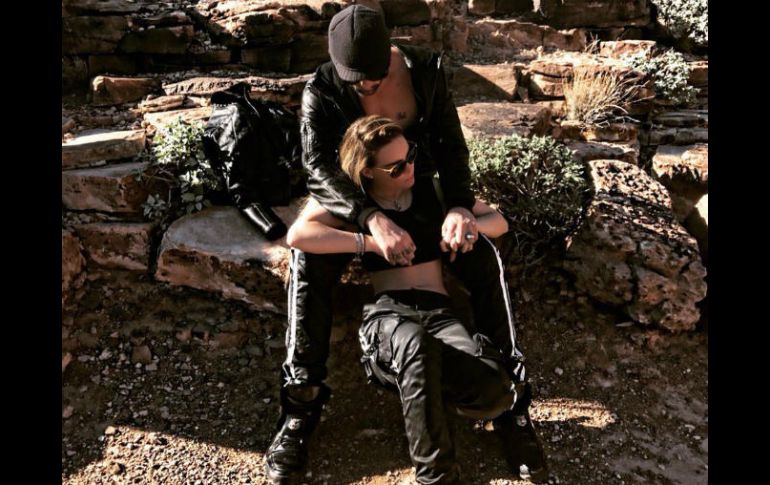 Criss Angel y Belinda celebraron el día con un recorrido en helicóptero en el Gran Cañón. TWITTER / @belindapop