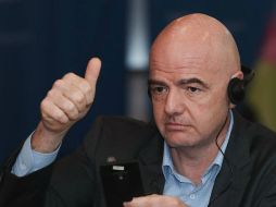 Infantino cree que los países podrían presentar proyectos conjuntos con varios estadios sedes cada uno. AFP / K. Jaafar