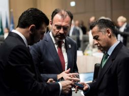 Videgaray reconoció que en todos los encuentros que mantuvo con sus colegas del G-20 salió a reducir la relación con EU. AFP / B. Smialowski