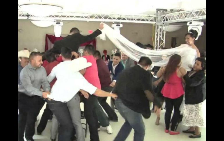 Quisiera ir a un matrimonio en el que haya danzas dignas de una bacanal, y termine uno al día siguiente tras la huella de un venado. ESPECIAL /