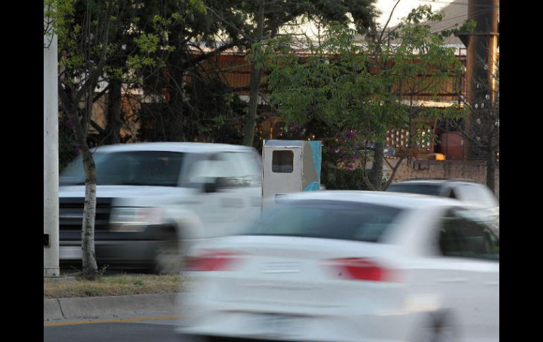 Algunos conductores se percataron de la presencia de las cámaras en el camellón apenas la semana pasada. EL INFORMADOR / M. Vargas