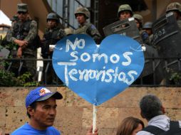 El secretario del legislativo argumentó que en las manifestaciones se cometen actos violentos, como incendiar negocios. AFP / O. Sierra