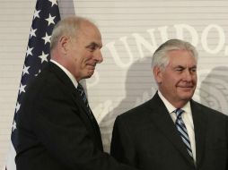 Tillerson y Kelly fueron escoltados por un convoy desde la avenida Chivatito hasta Alencastre  y la Calzada Molino del Rey. AP / R. Blackwell