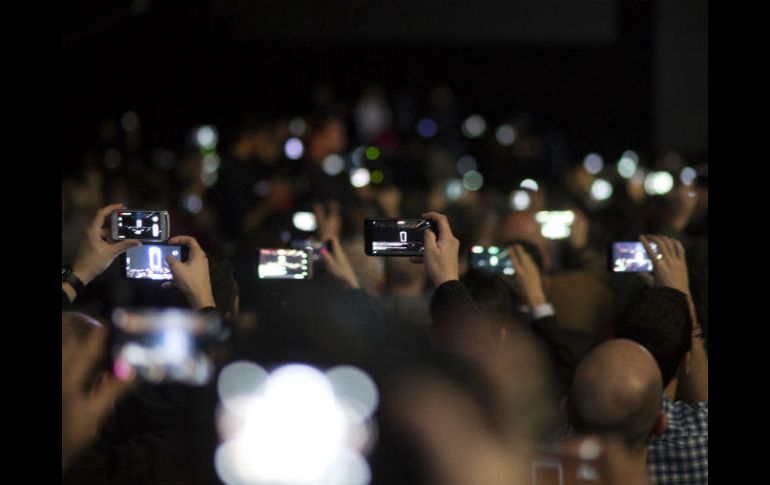 El evento presentará novedades como cámaras duales y celulares fabricados con materiales poco usuales, como la cerámica. AP / E. Morenatti