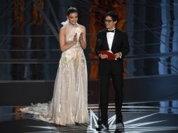 Gael apareció en el Teatro Dolby junto a la actriz Hailee Steinfeld. AP / C. Pizzello