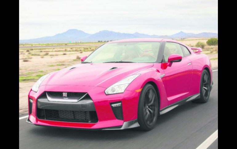 Las especificaciones mecánicas del Nissan GTR hacen que el auto sea capaz, muy capaz. ESPECIAL /