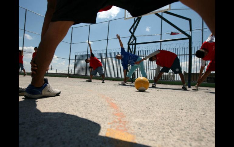 La lesión es la más común entre los deportistas y se desarrolla sobre todo en corredores de fondo o jugadores de baloncesto. EL INFORMADOR / ARCHIVO