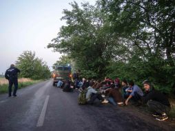 Migrantes en la frontera entre Serbia y Hungría. AFP /