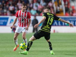 Necaxa se presentó en casa con un juego vistoso, pero no logró controlar el accionar de Santos. MEXSPORT / A. Juárez