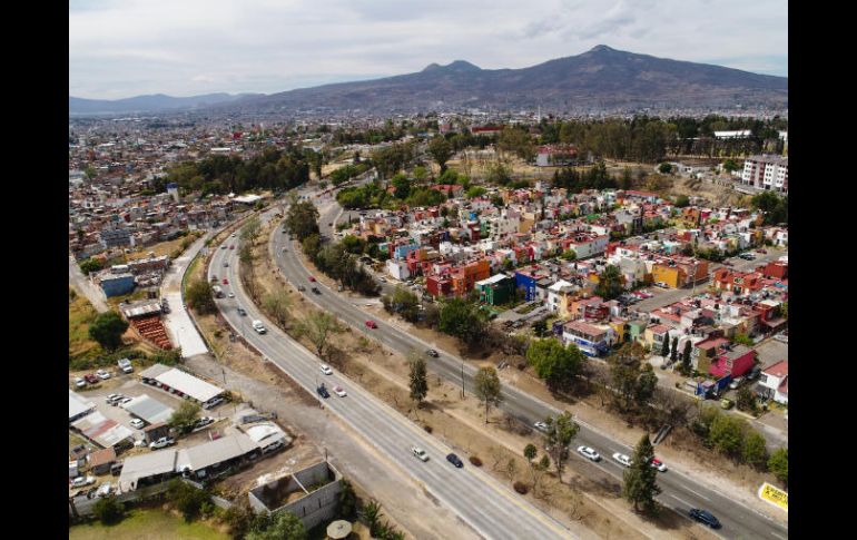 En el caso de Morelia, esta es la primera obra de infraestructura pública en donde se utilizó una pavimentadora de concreto hidráulico. ESPECIAL /