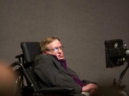 Hawking, aseguró que la tecnología tiene que ser controlada para evitar que destruya a la raza humana. AP / ARCHIVO