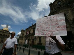 La protesta de esta mañana en Guadalajara es un reclamo para resarcir el daño laboral a los empleados de Puerto Vallarta. EL INFORMADOR / R. Tamayo