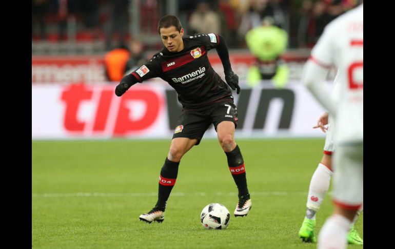 Se espera que en el ataque y por la urgencia de goles vaya de titular el atacante mexicano Javier Hernández. TWITTER / @bayer04_en