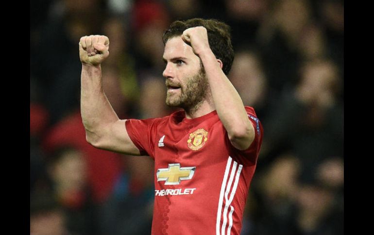 Juan Mata celebra el solitario tanto del United. AFP / O. Scarff