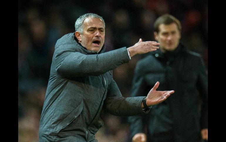 La Liga Premier parece confabularse contra los Diablos Rojos, según el técnico José Mourinho. EFE / P. Powell