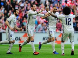 Benzema adelantó al equipo blanco en el minuto 24. AFP / A. Gillenea