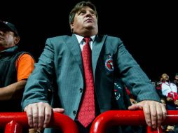 Miguel Herrera podría ser suspendido de tres a nueve partidos y multado de cuatro mil 529 a 113 mil 235 pesos. MEXSPORT / ARCHIVO