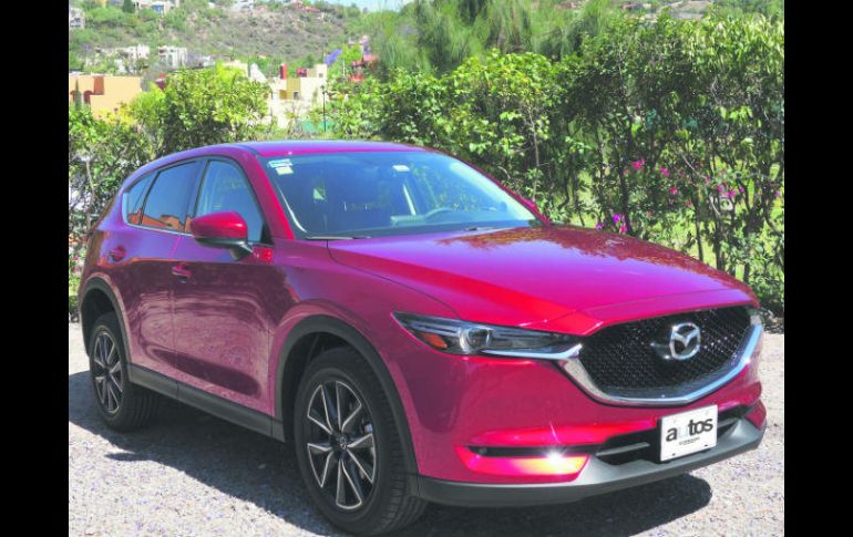 La marca dice que 689 partes de la CX-5 fueron mejoradas para el modelo 2018. ESPECIAL / Mazda