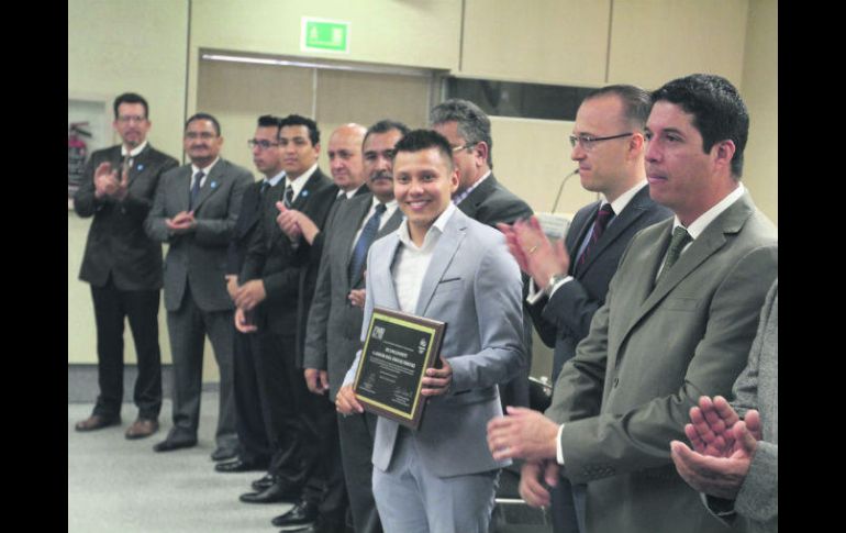 Germán Sánchez fue reconocido por la Federación Mexicana de Natación por sus logros de 2016. NTX / J. González