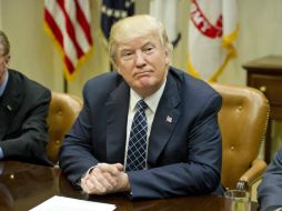 Trump se desplazó para firmar en la sede de la Agencia de Protección Medioambiental. EFE / R. Sachs