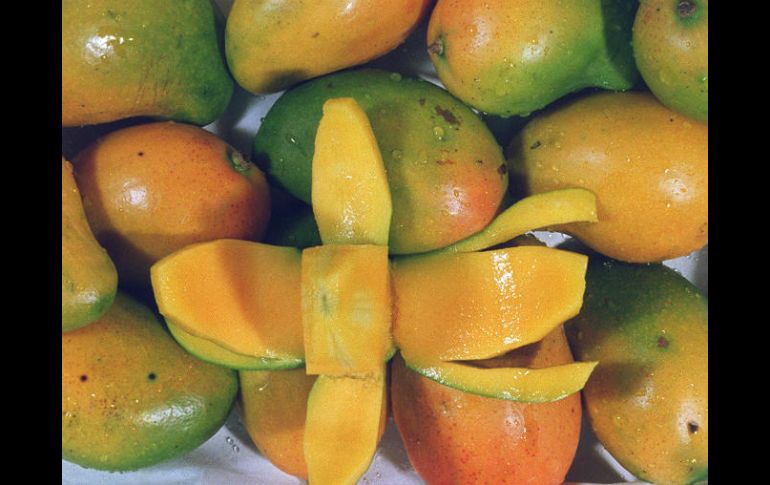 A los mexicanos nos encanta el mango. Maduro, con un poquito de chile, es nuestra perdición. EL INFORMADOR / ARCHIVO