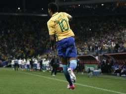 El segundo gol fue obra de un Neymar al que ni su penal fallado ni un tanto anulado le quitaron el brillo. AFP / M. Schincariol