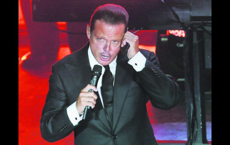 Luis Miguel. El cantante suma cada día más demandas. NTX /