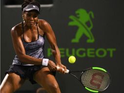 Williams se impuso a pesar de jugar lastrada por su saque. AFP / R. Foldy