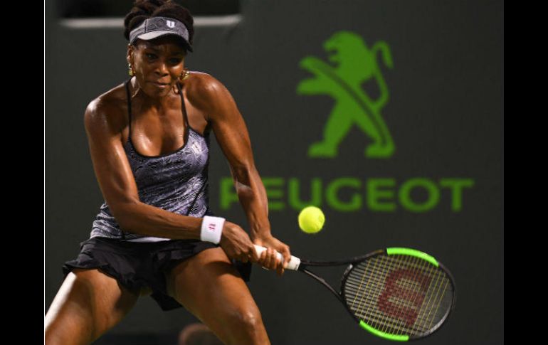 Williams se impuso a pesar de jugar lastrada por su saque. AFP / R. Foldy