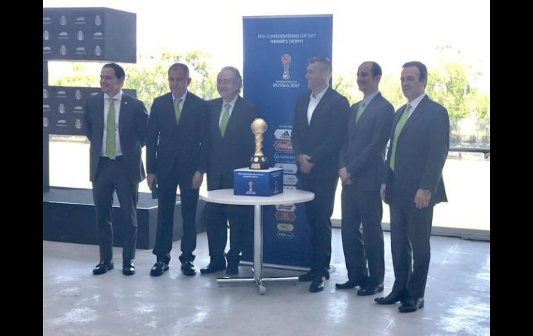 En la presentación de la Copa estuvieron dirigentes de la FMF junto al entrenador de la Selección Mexicana Juan Carlos Osorio. TWITTER / @FMF