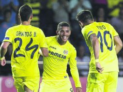 Equipo. El colombiano Santos Borré, el mexicano Jonathan Dos Santos y el brasileño Alexandre Pato, jugarán ante el Eibar. EFE /