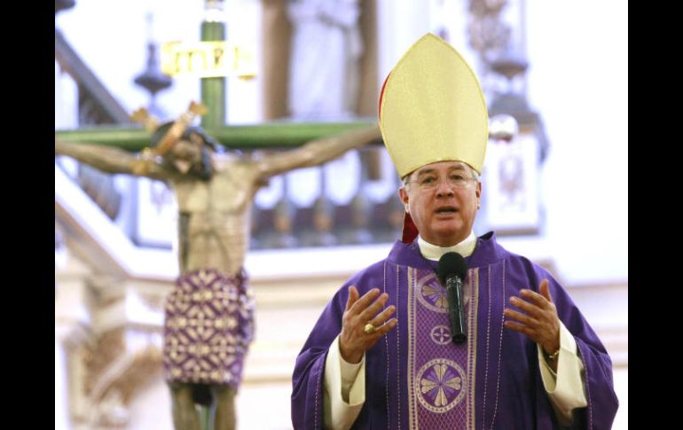 El cardenal hizo un llamado a los visitantes para que atiendan las indicaciones de seguridad por las obras de la Línea 3. NTX / ARCHIVO