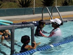 De miércoles a domingo, en Semana Santa y Pascua, las albercas recibirán a los vesitantes de 11:00 a 17:00 horas. EL INFORMADOR / ARCHIVO