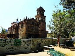 Se detectó hundimiento de 2.5 centímetros en una esquina del templo de San Francisco. EL INFORMADOR / E. Barrera