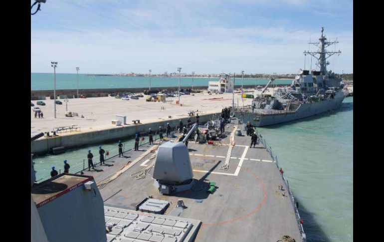 Los destructores ‘USS Porter’ y ‘USS Ross’, equipados con misiles de crucero, están en la parte oriental del Mediterráneo. AP / U.S. Navy