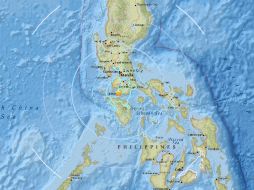 Un primer temblor alcanzó los 5.5 grados Richter; fue seguido por otros dos, de magnitudes similares. ESPECIAL / earthquake.usgs.gov