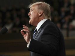 El diario anota que Trump siempre ha dicho cosas contradictorias, falsas o impresionantes sin sentido. AP / ARCHIVO